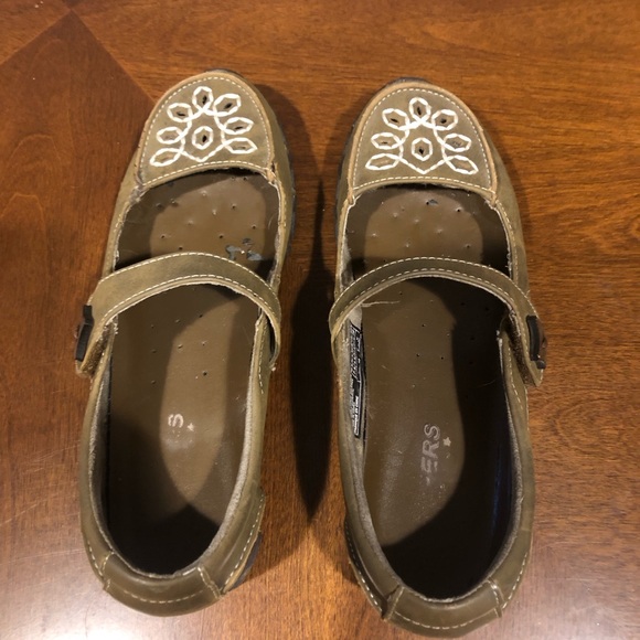 Skechers medium brown Mary Jane’s 7.5 - Picture 2 of 5